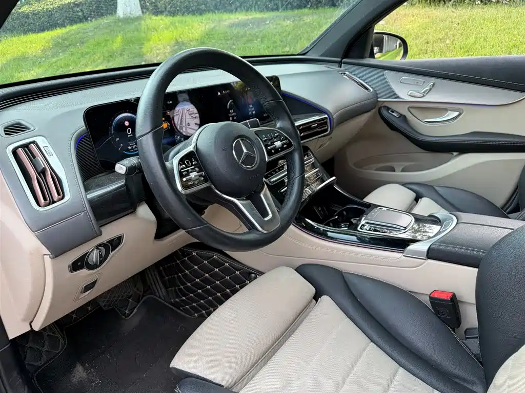 Mercedes-Benz EQC 2022