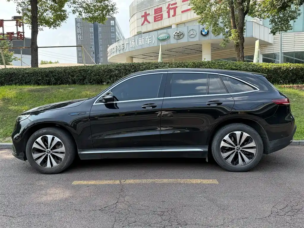 Mercedes-Benz EQC 2022