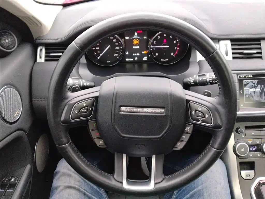 Land Rover Evoque 2017 — фото 11