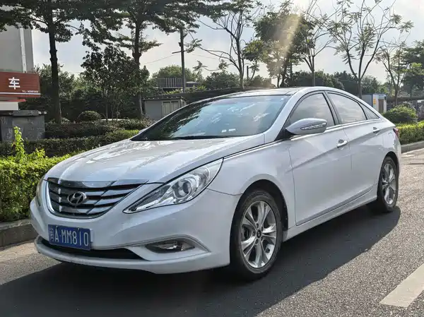 Hyundai Sonata 2012