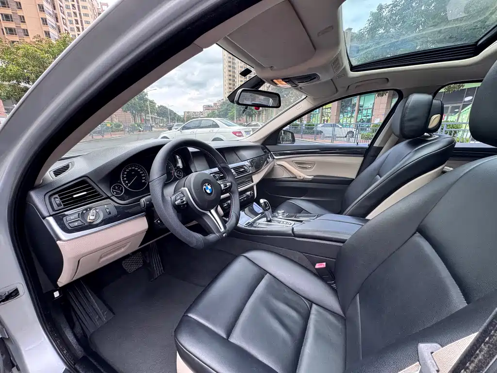 BMW 5 Series 2012 — фото 10