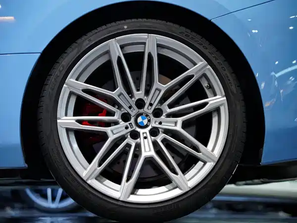 BMW M2 2025