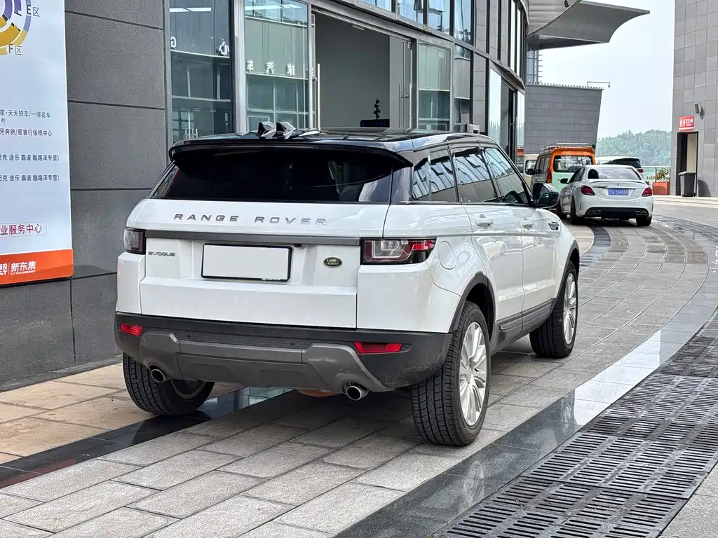 Land Rover Range Rover Evoque 2019 — фото 4