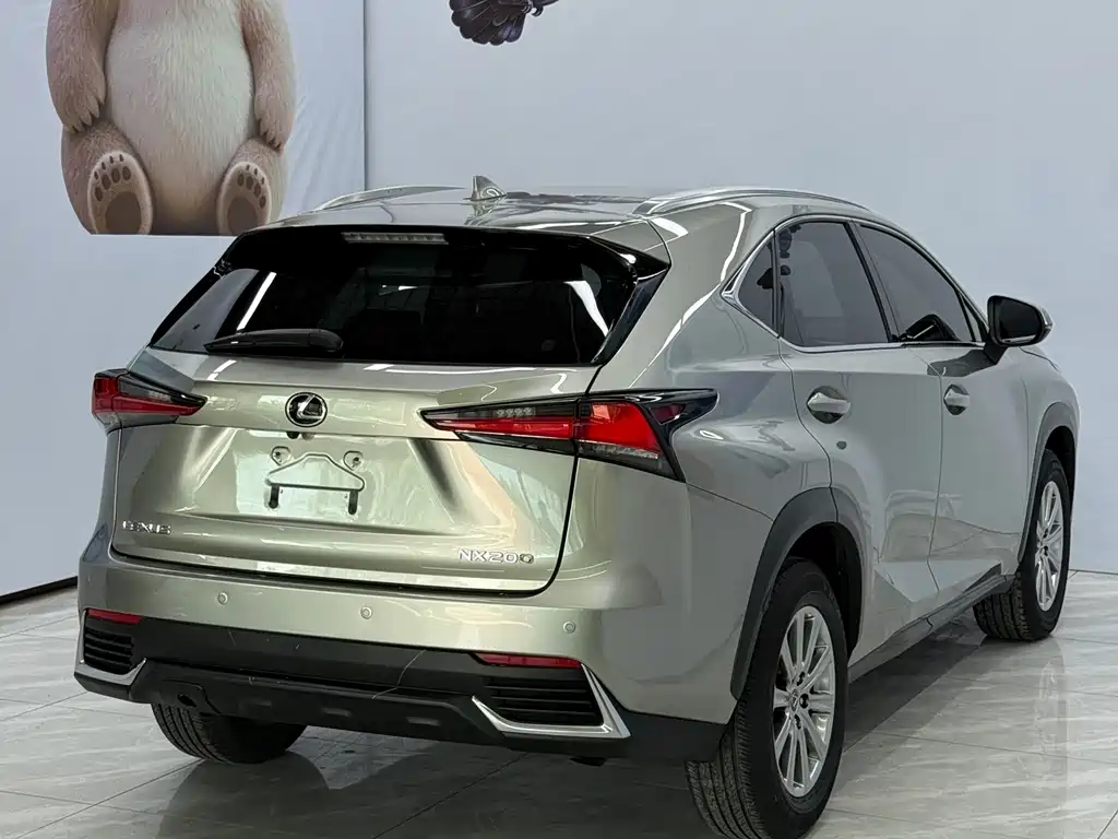 Lexus NX 2020 — фото 4