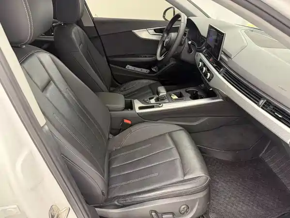 Audi A4L 2020
