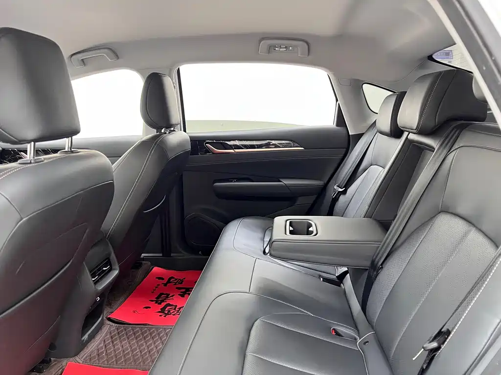 Wuling Starlight 2025 — фото 17