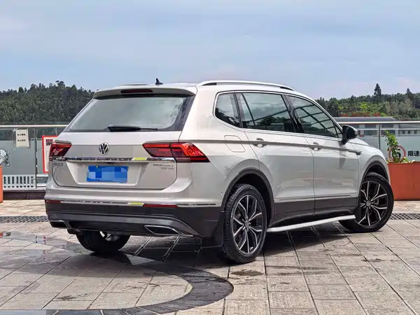Volkswagen Tiguan L 2017