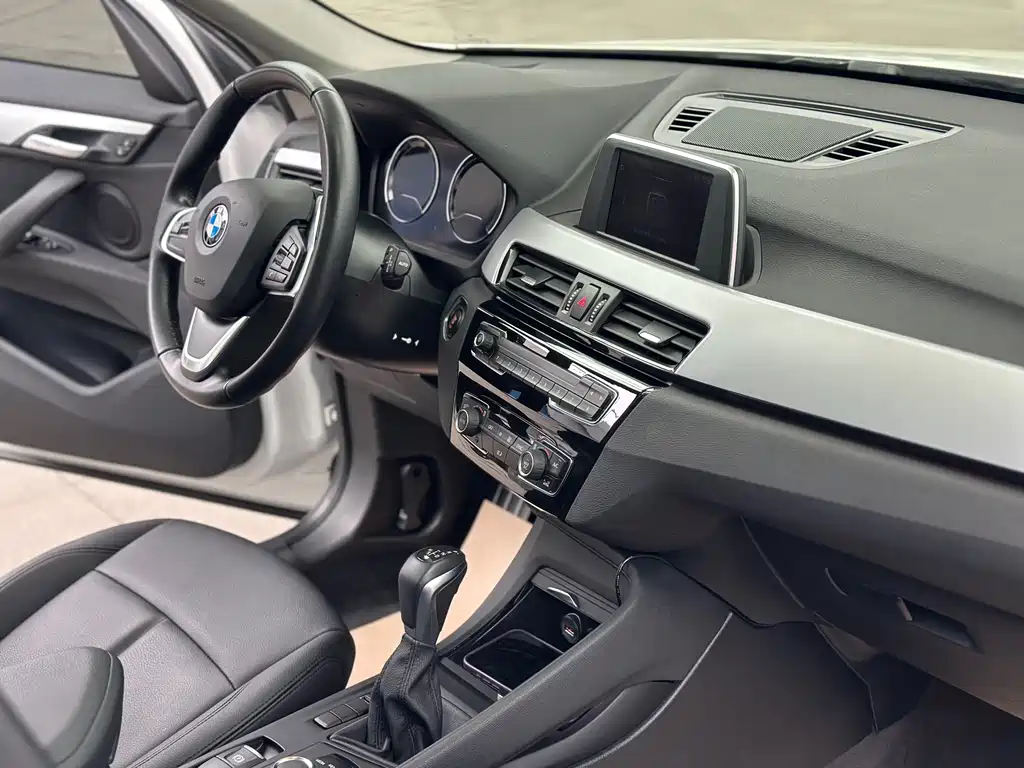 BMW X1 2018 — фото 22