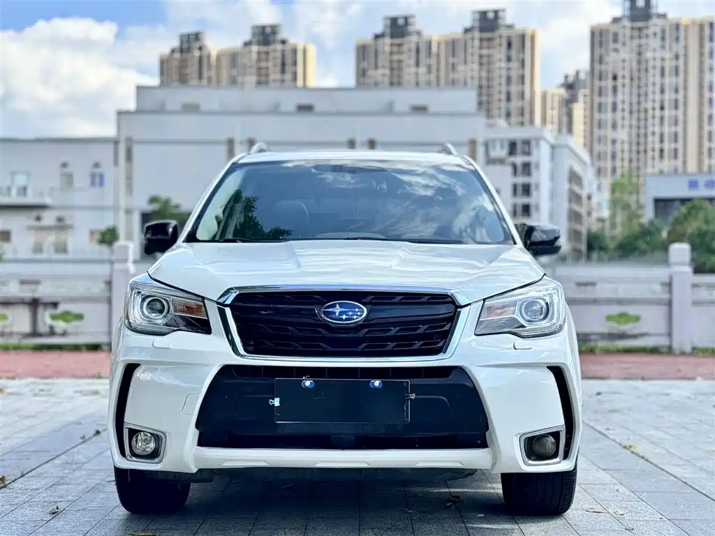 Subaru Forester 2017 — фото 2