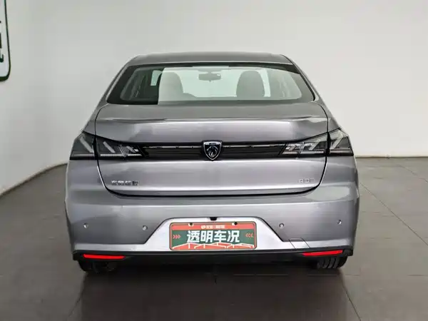 Peugeot 408 2023