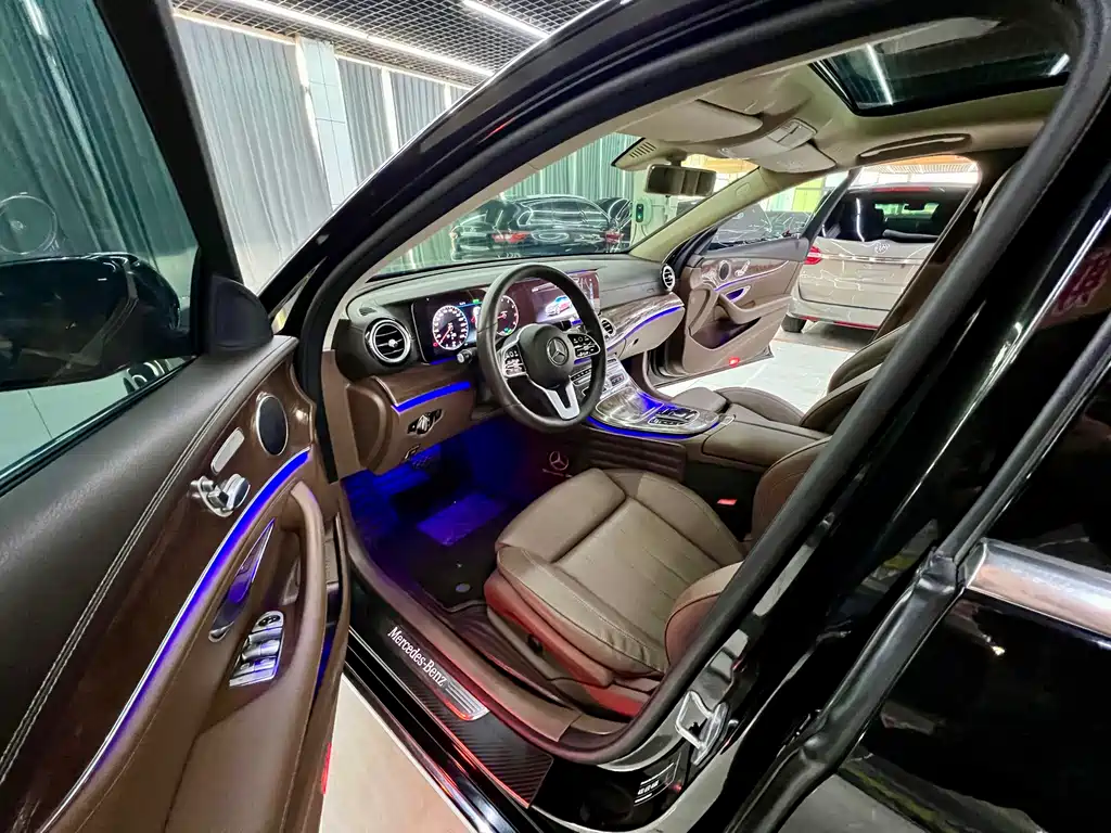 Mercedes-Benz E-Class 2020 — фото 10