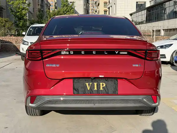 Geely Emgrand L 2022