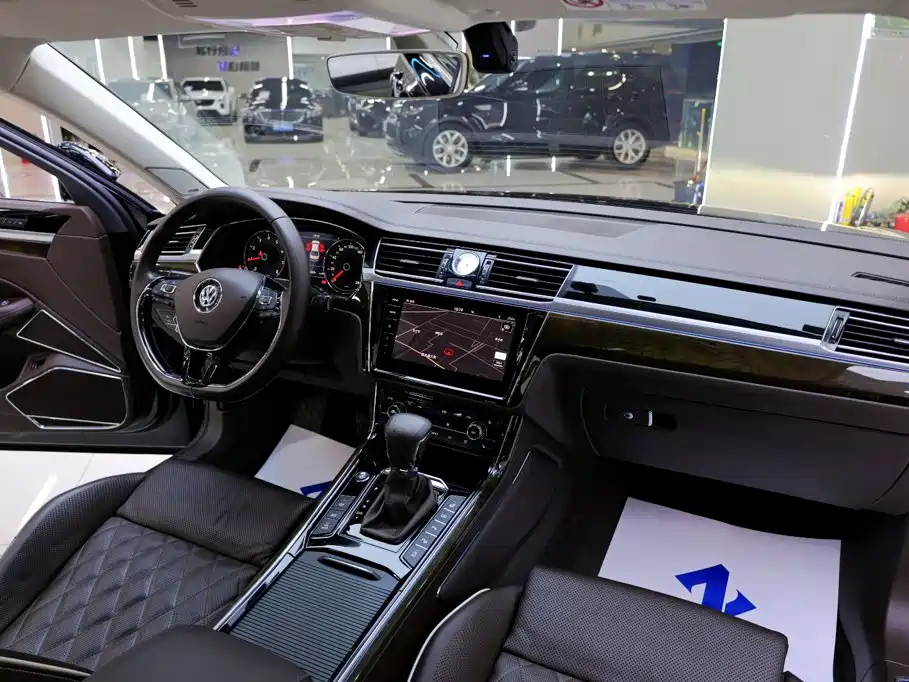Volkswagen Phideon 2019 — фото 19