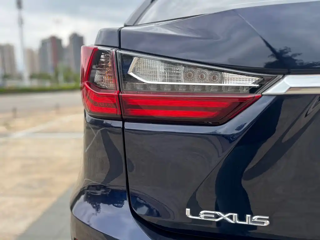 Lexus RX 2017 — фото 19