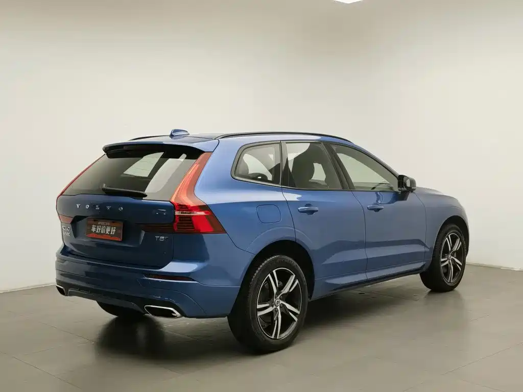 Volvo XC60 2021 — фото 2