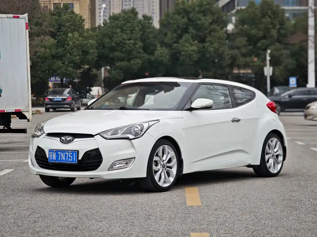 Hyundai Veloster 2015 — фото 1