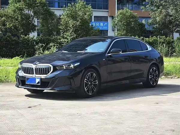 BMW 5 Series 2024