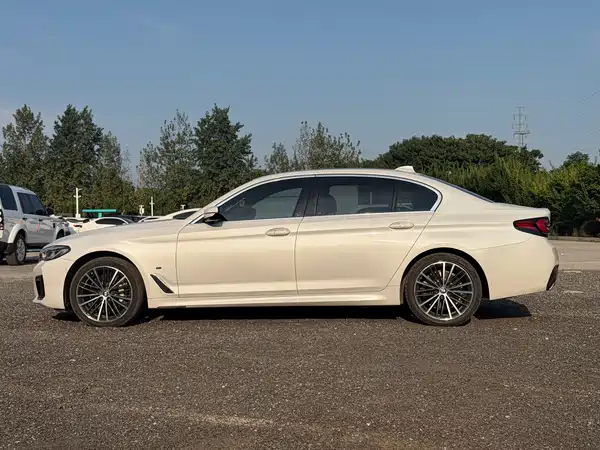 BMW 5 Series 2022