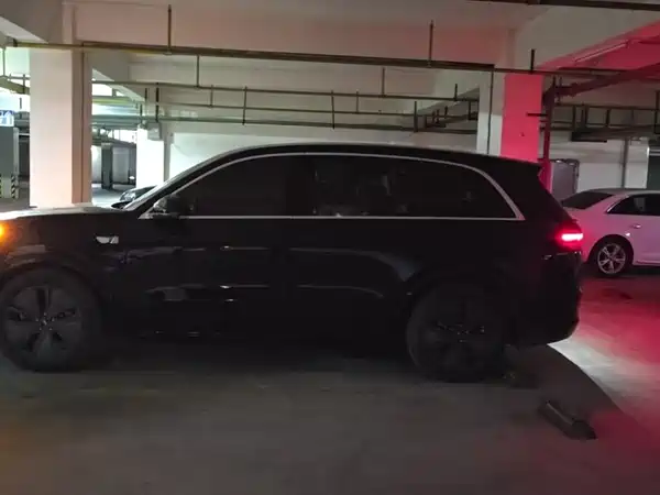 Li Auto L8 2024