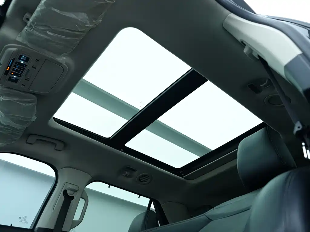 Ford Explorer 2021 — фото 15