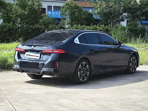 BMW 5 Series 2024