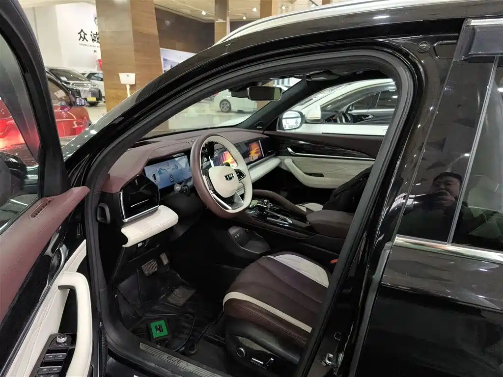 Geely Xingyue L 2021 — фото 15