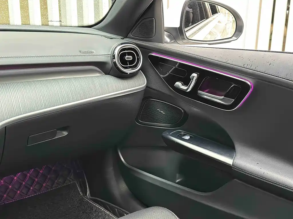 Mercedes-Benz C-Class 2021 — фото 15