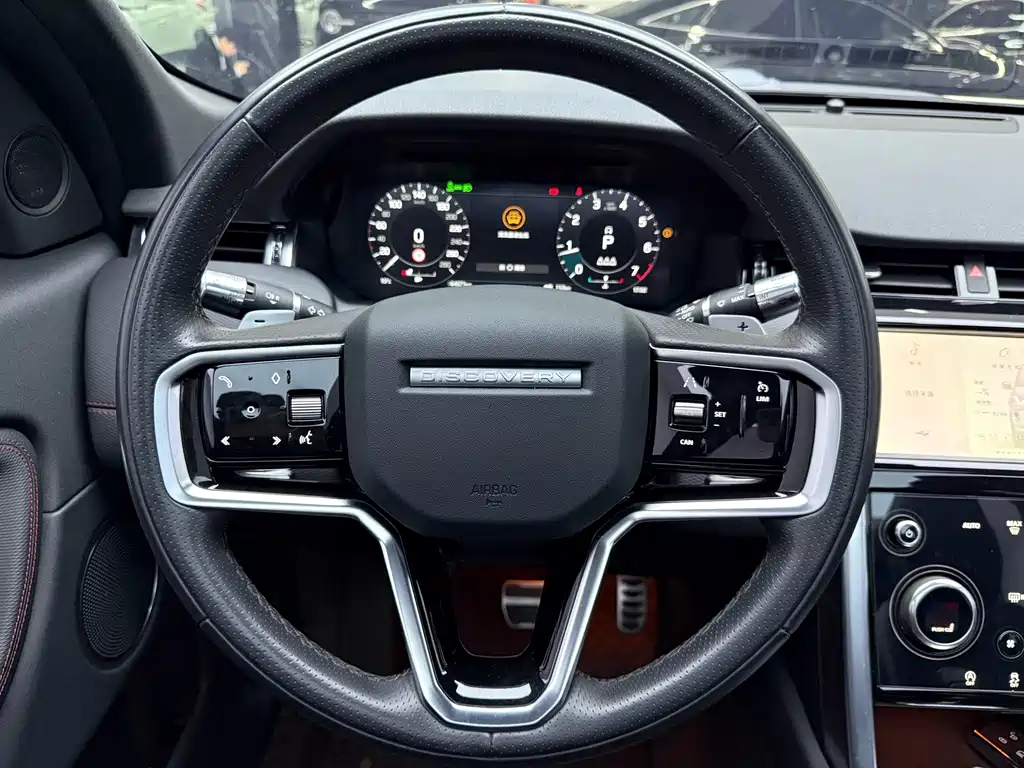 Land Rover Discovery Sport 2023 — фото 15
