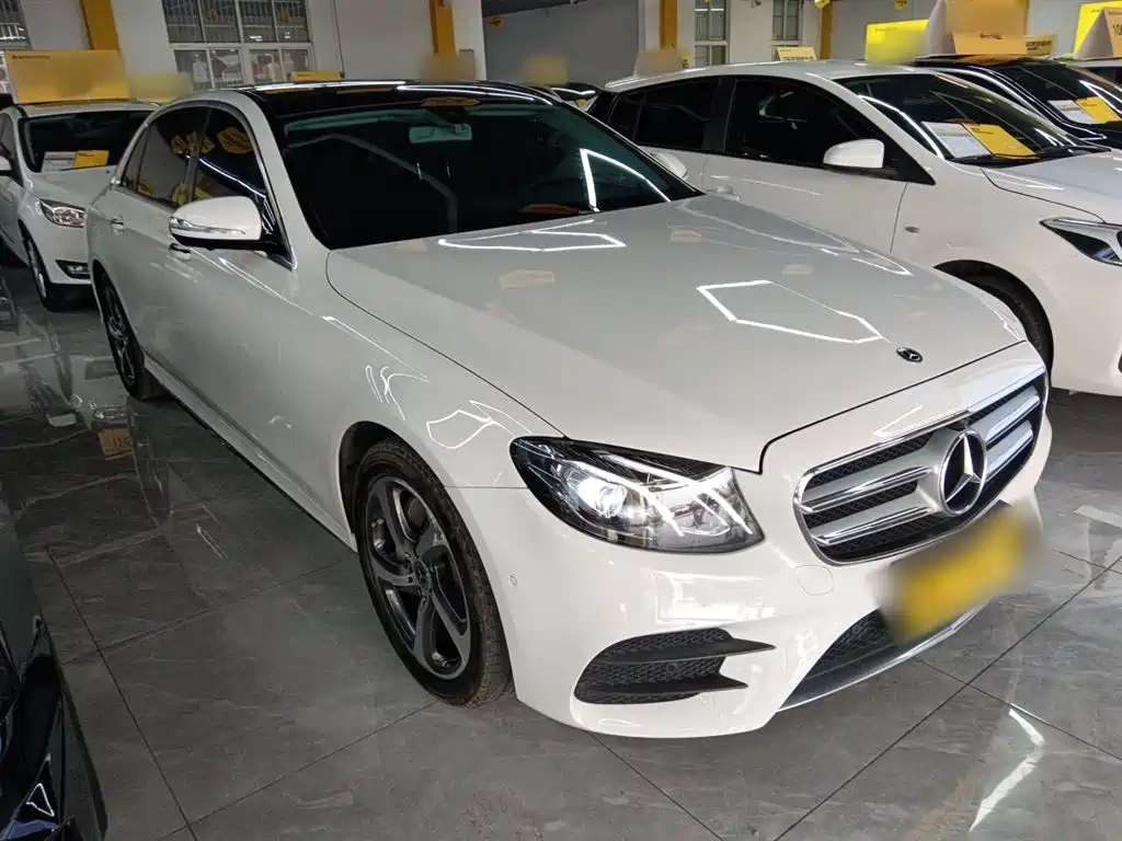 Mercedes-Benz E-Class 2019 — фото 22