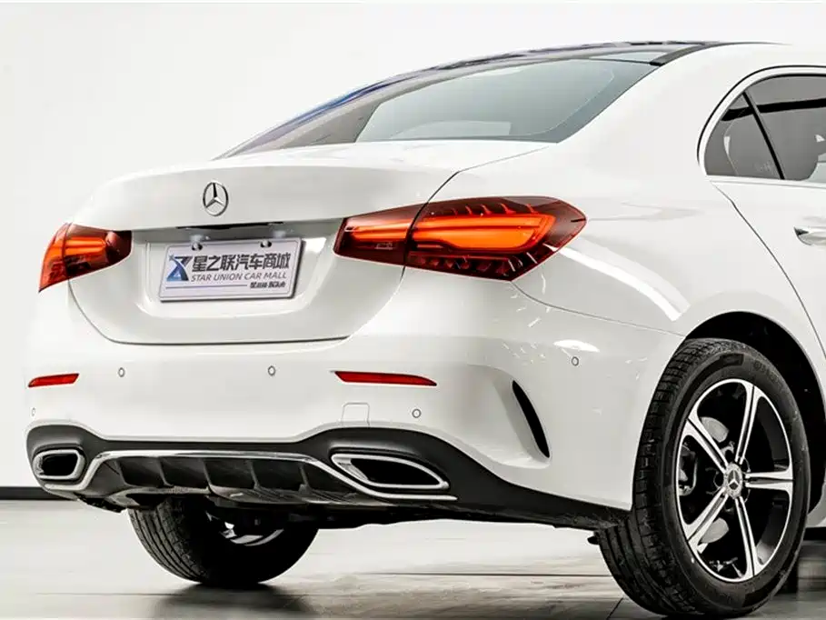 Mercedes-Benz A-Class 2024 — фото 7