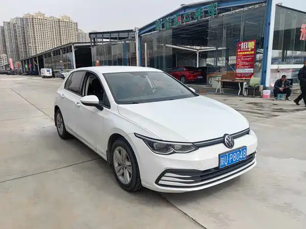 Volkswagen Golf 2021