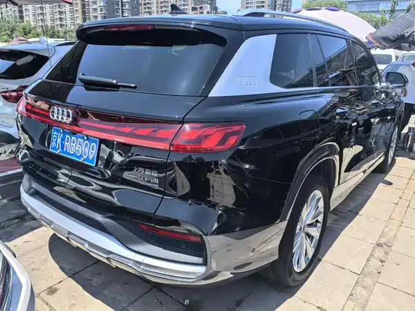 Audi Q6 2024