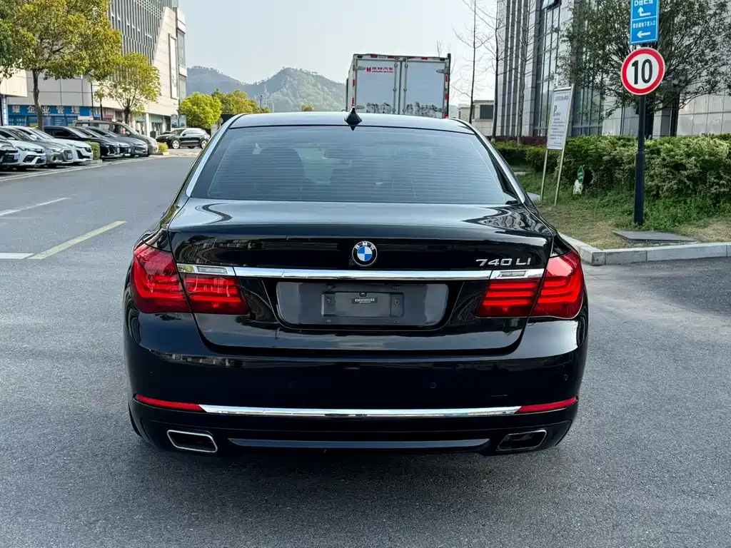 BMW 7 Series 2014 — фото 4