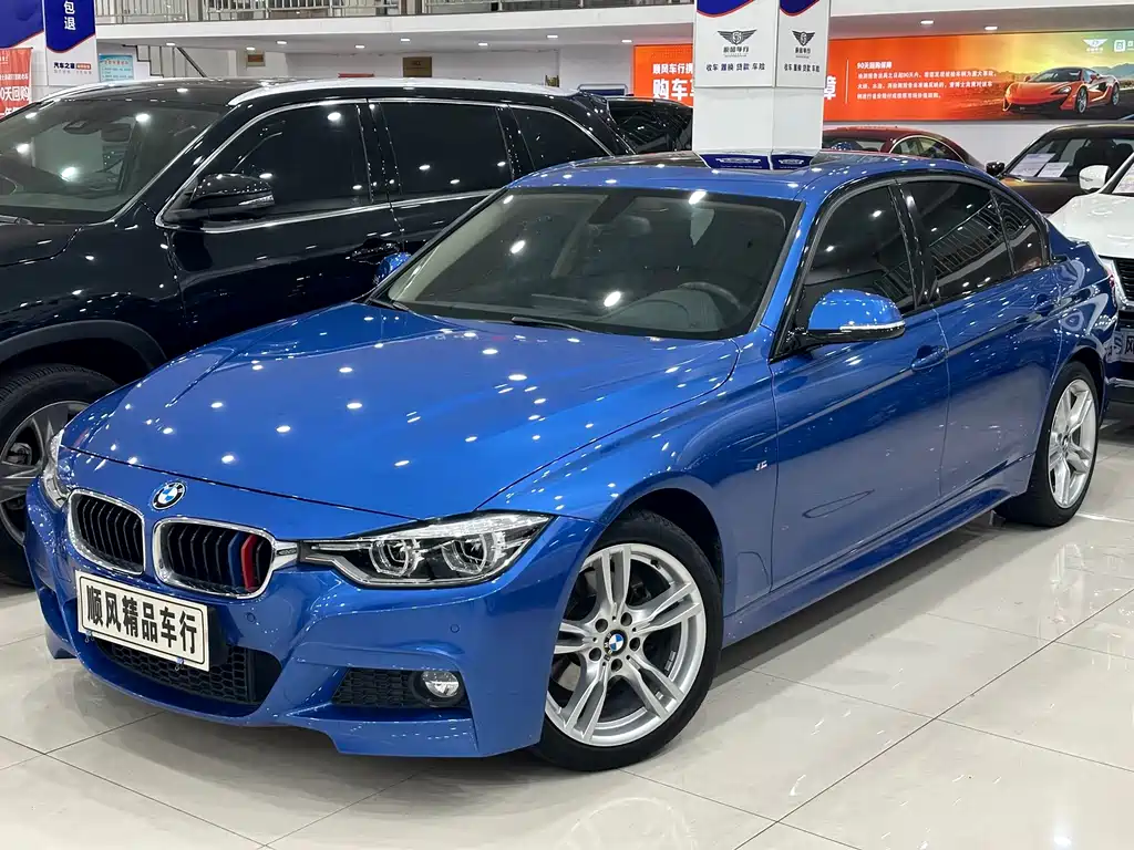 BMW 3 Series 2019 — фото 27