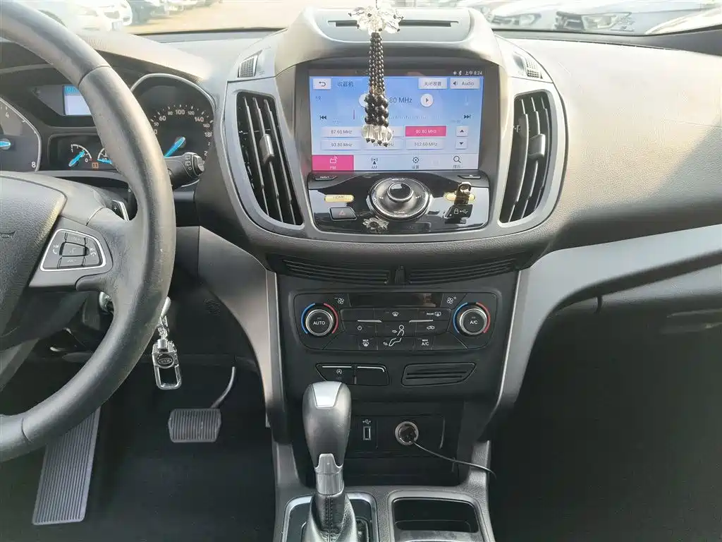 Ford Kuga 2016 — фото 13