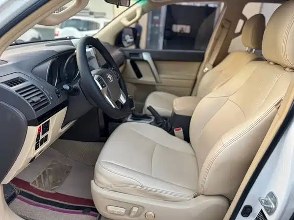 Toyota Prado 2015