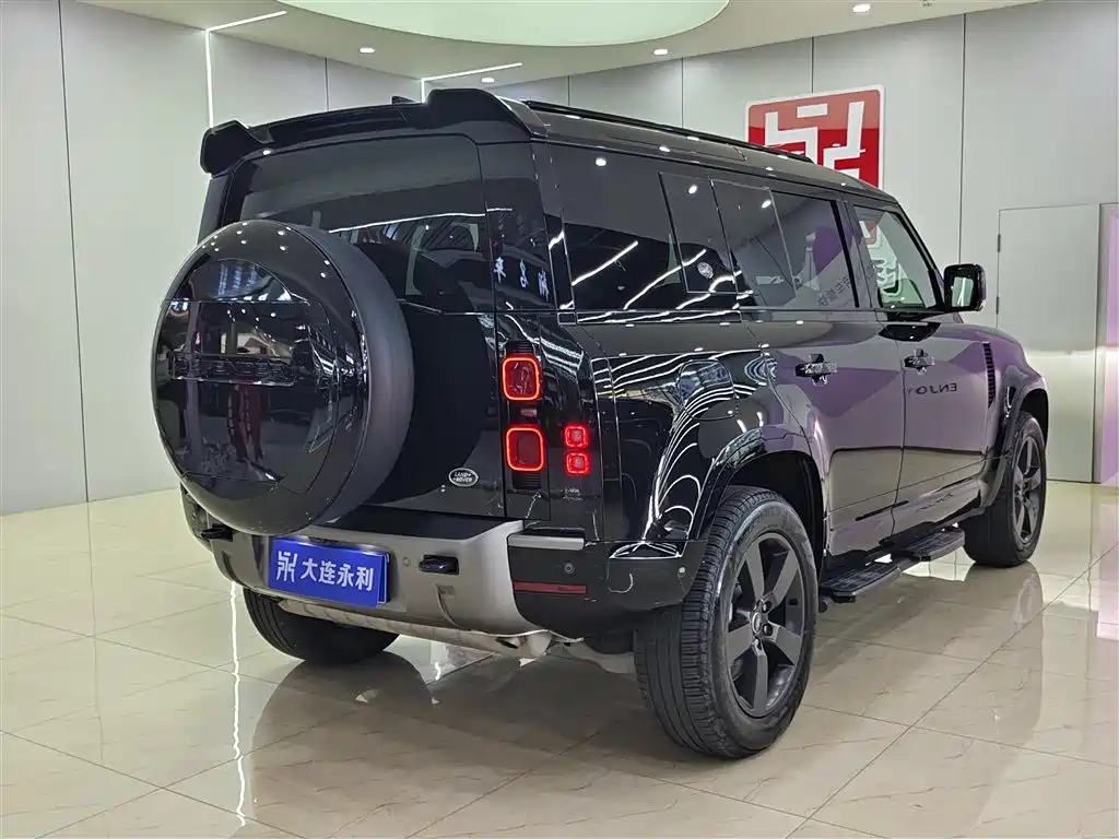 Land Rover Defender 2024 — фото 6