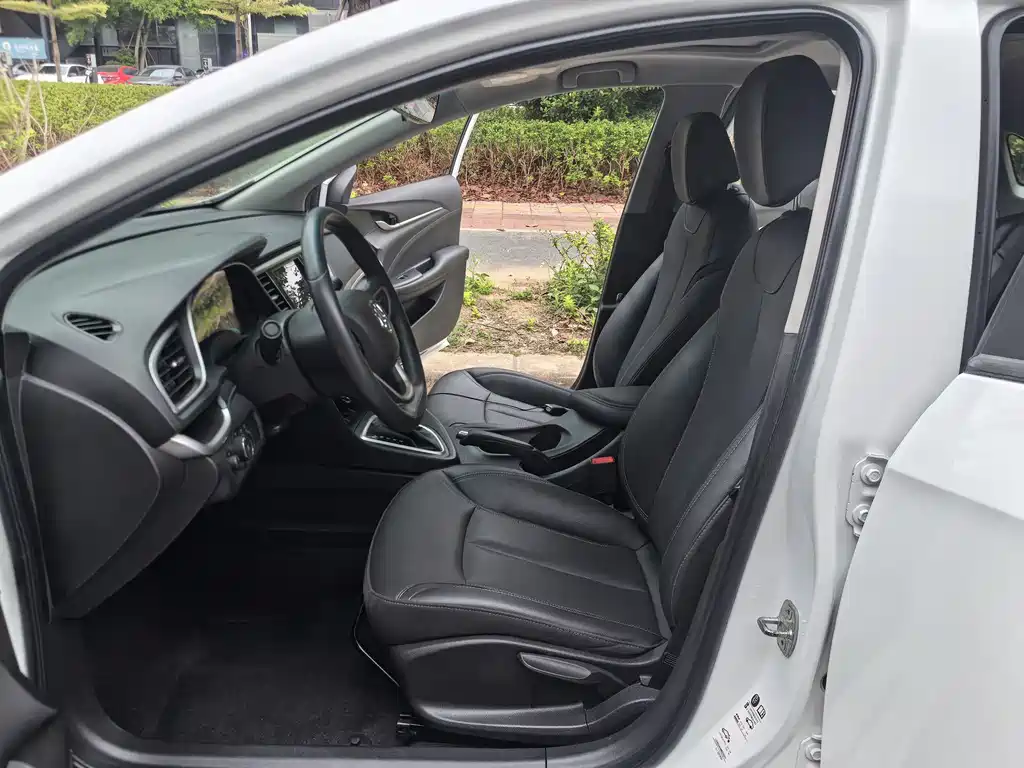 Buick Excelle 2022
