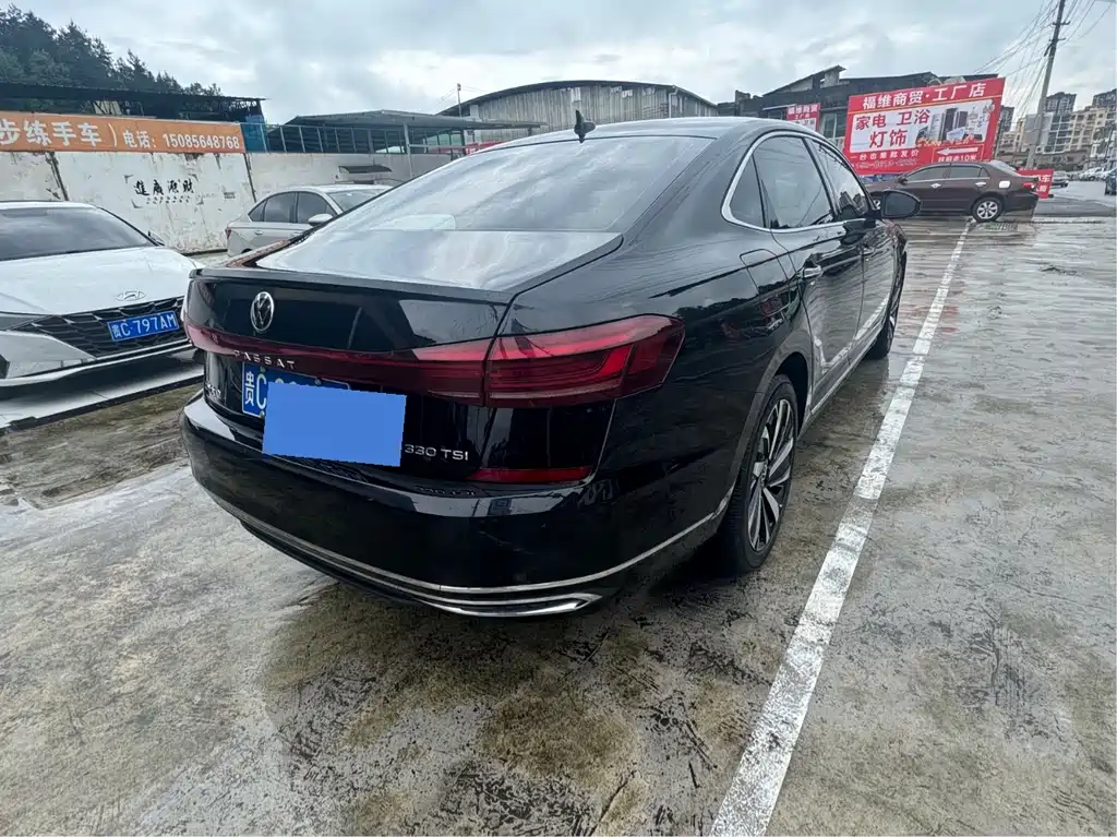 Volkswagen Passat 2023