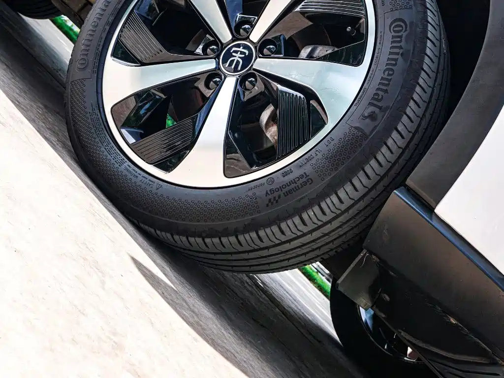 BYD Song PLUS New Energy 2023 — фото 21
