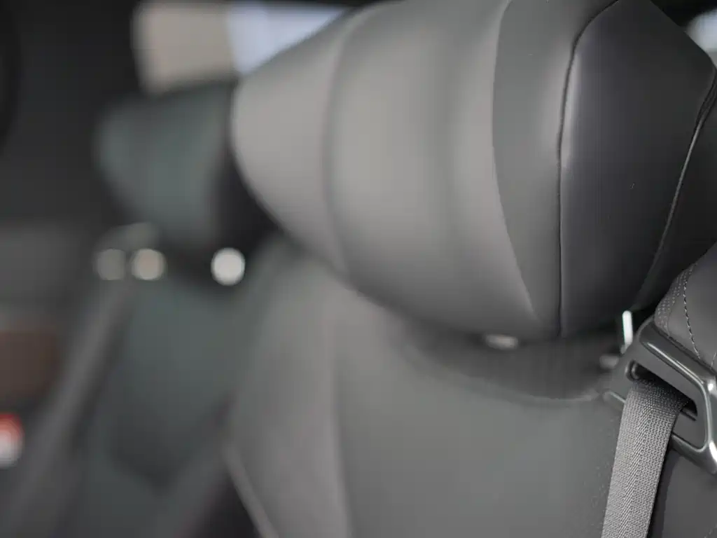 Toyota Vellfire — фото 11