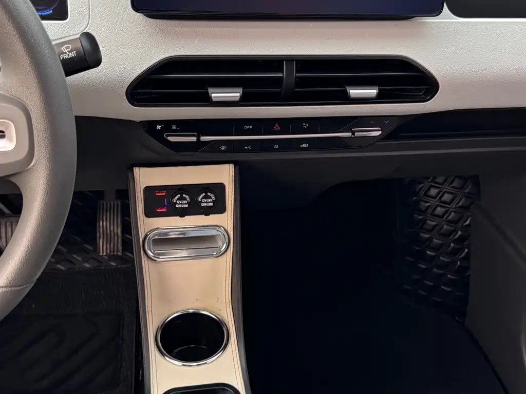 Geely Galaxy Panda 2024 — фото 14