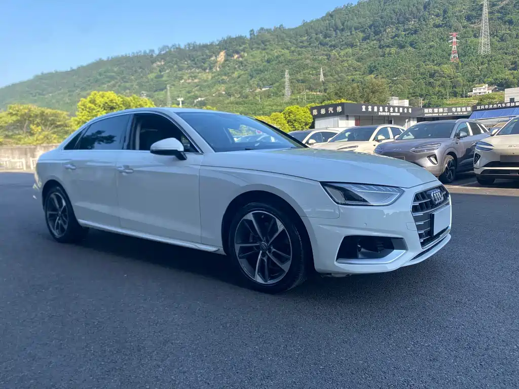 Audi A4L 2021