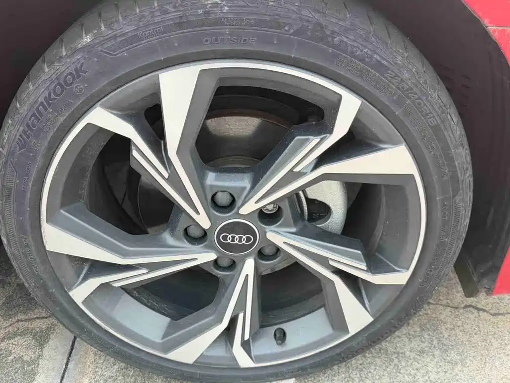 Audi A3 2023 — фото 23