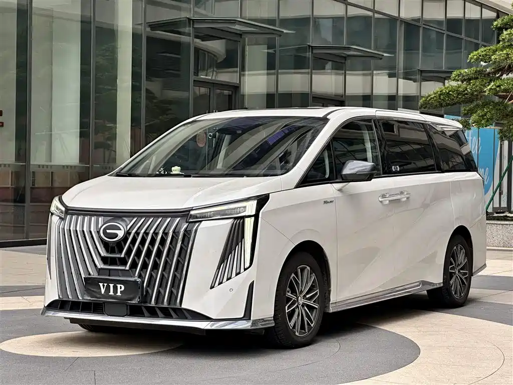 GAC Motor Trumpchi M8 2024 — фото 1
