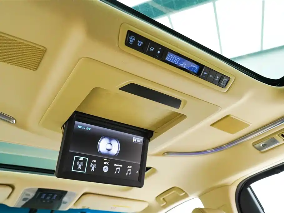 Toyota Alphard 2018 — фото 14