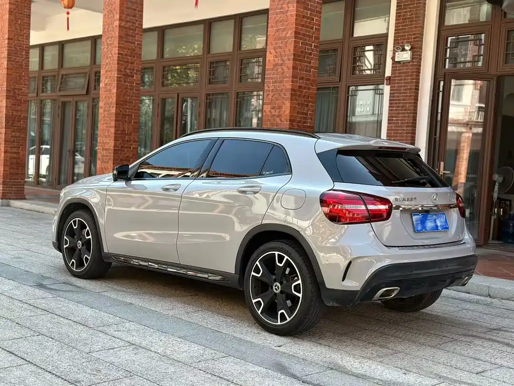 Mercedes-Benz GLA 2019 — фото 9