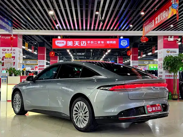 Buick Zhijing L7 2025