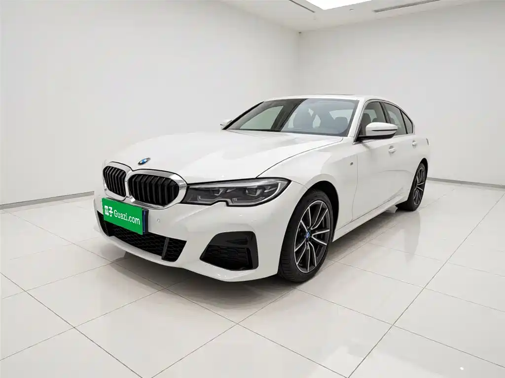 BMW 3 Series 2021 — фото 1