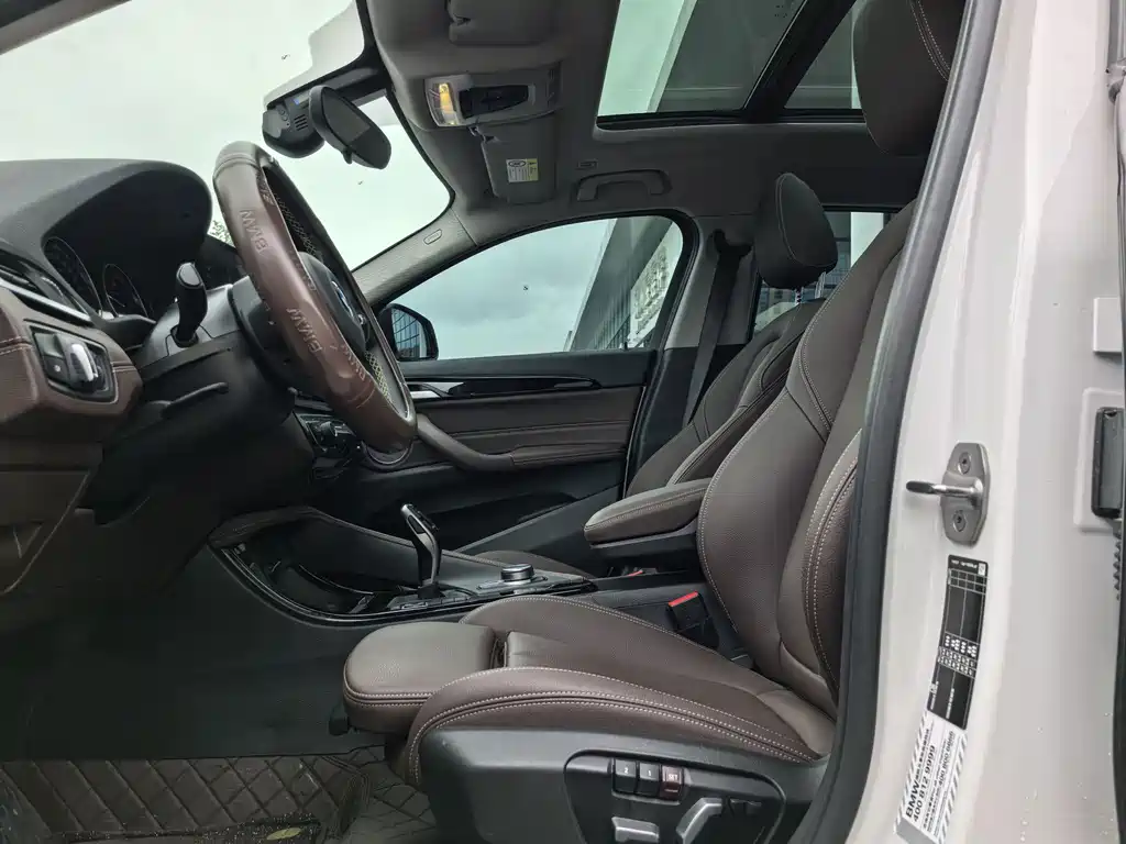 BMW X2 2023 — фото 12